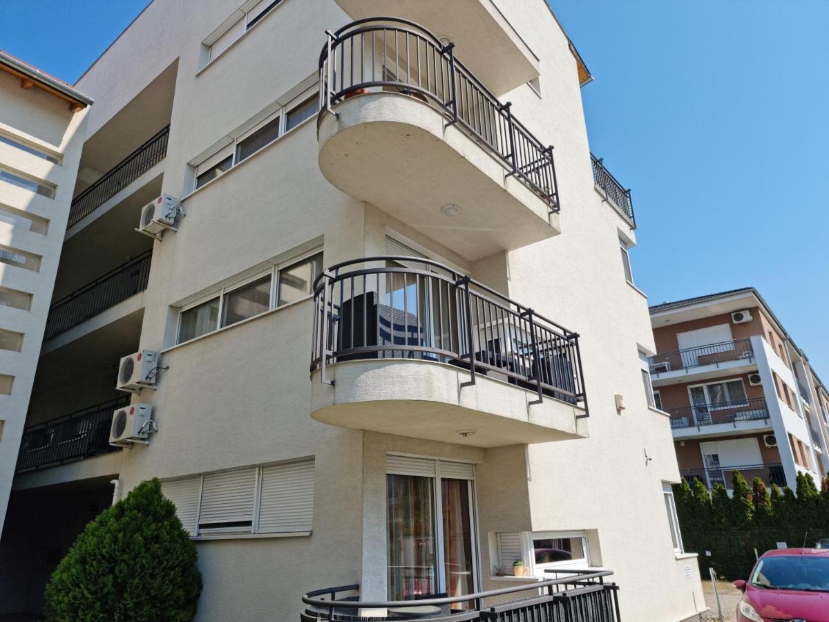 Betti Apartman Siófok Exterior foto